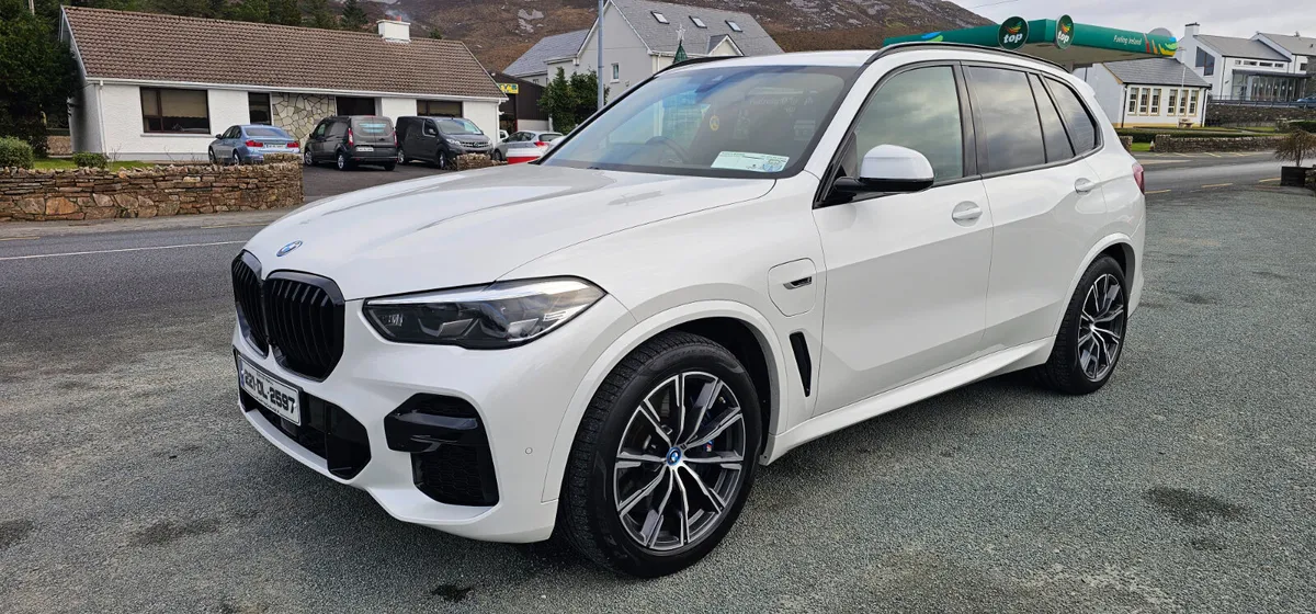 BMW X5 xDrive45e M Sport Plug-in Hybrid 2022 - Image 1