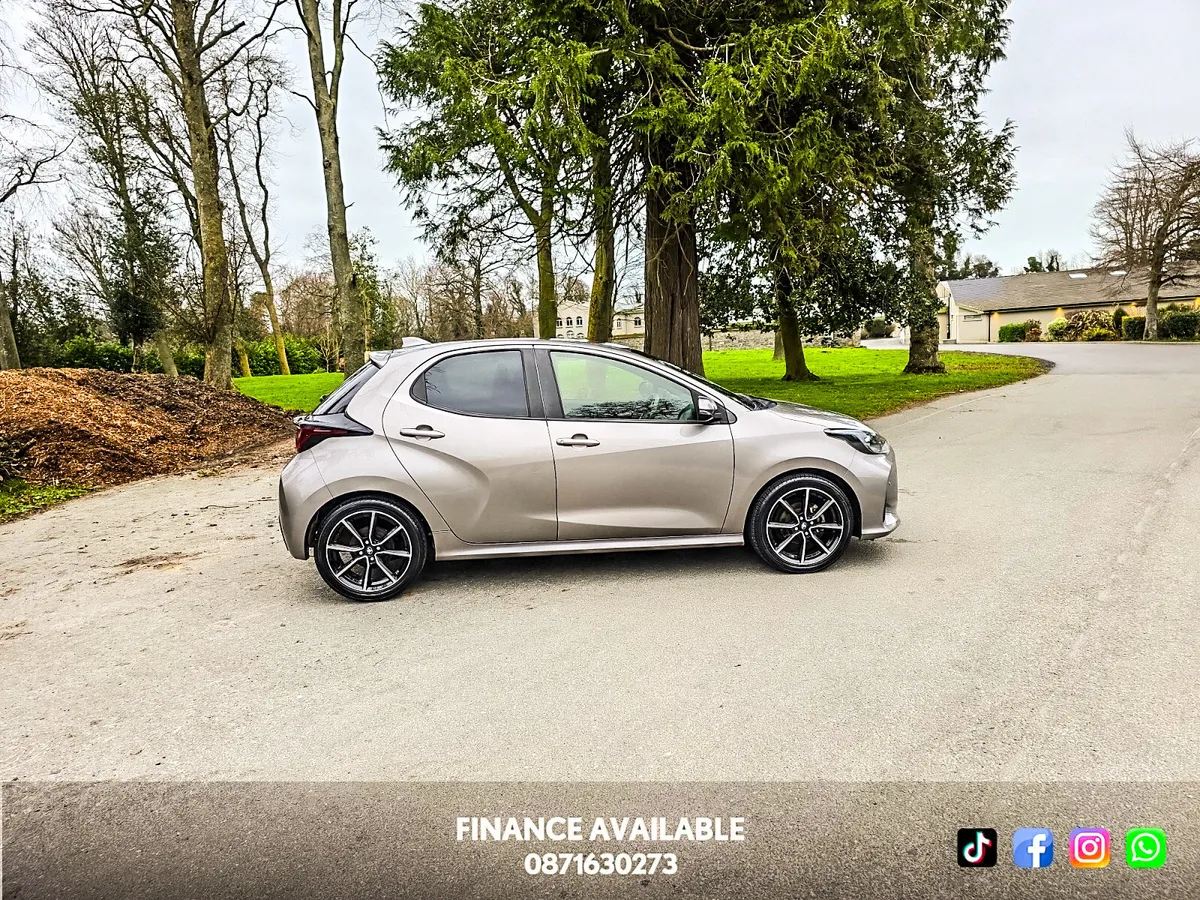 2021 Toyota Yaris 1.5 Petrol Hybrid Automatic Luna - Image 4