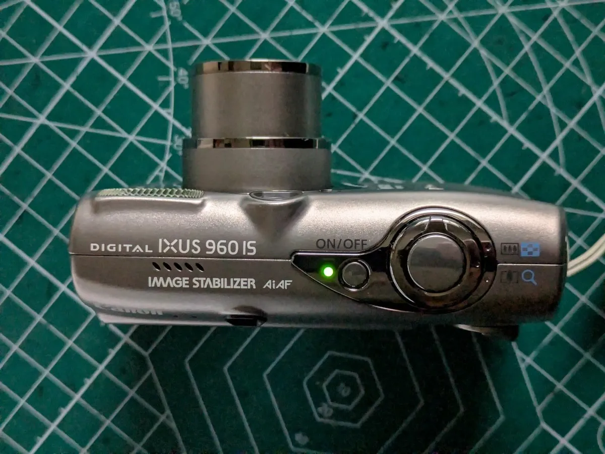 Canon IXUS 960 IS -12MP CCD🌈 Titanium, mint - Image 4