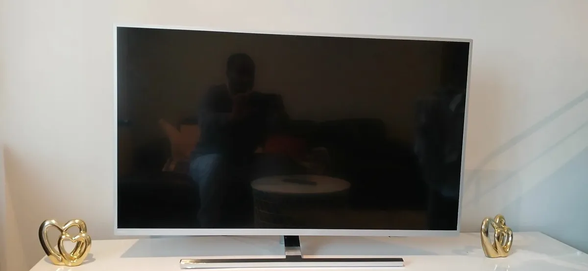 TV - Image 3