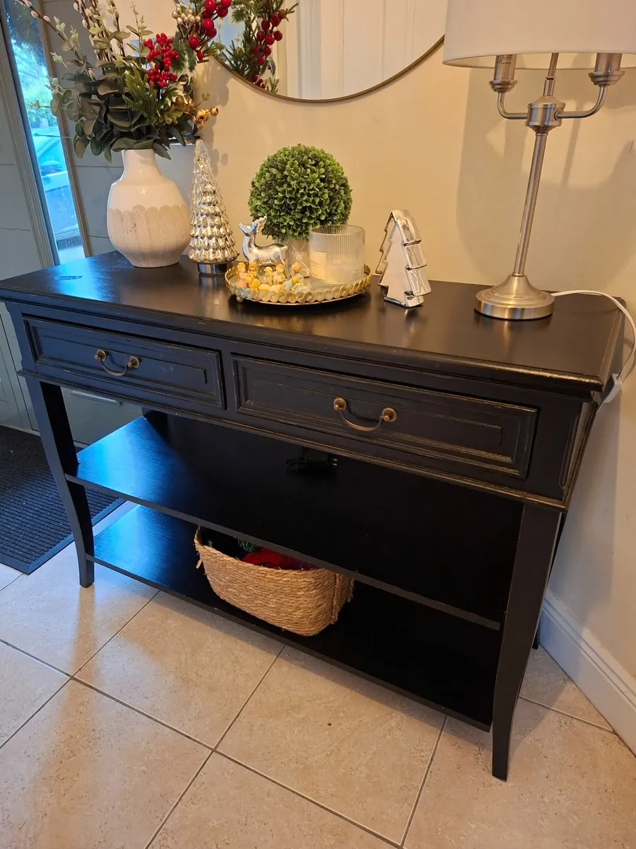 Console table - Image 1