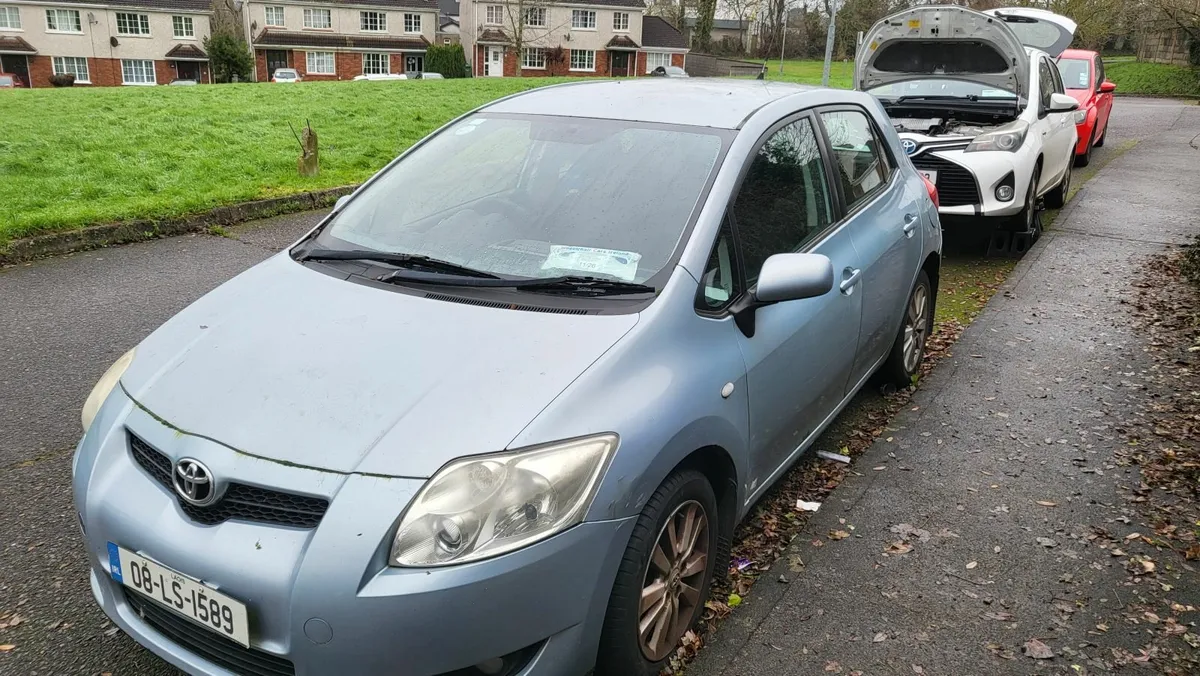 Toyota Auris 2008 - Image 1
