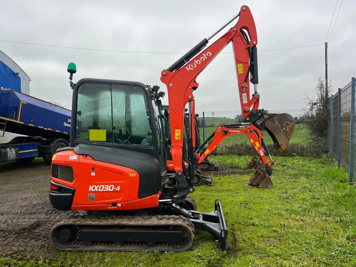 Kubota KX030-4 - Image 1