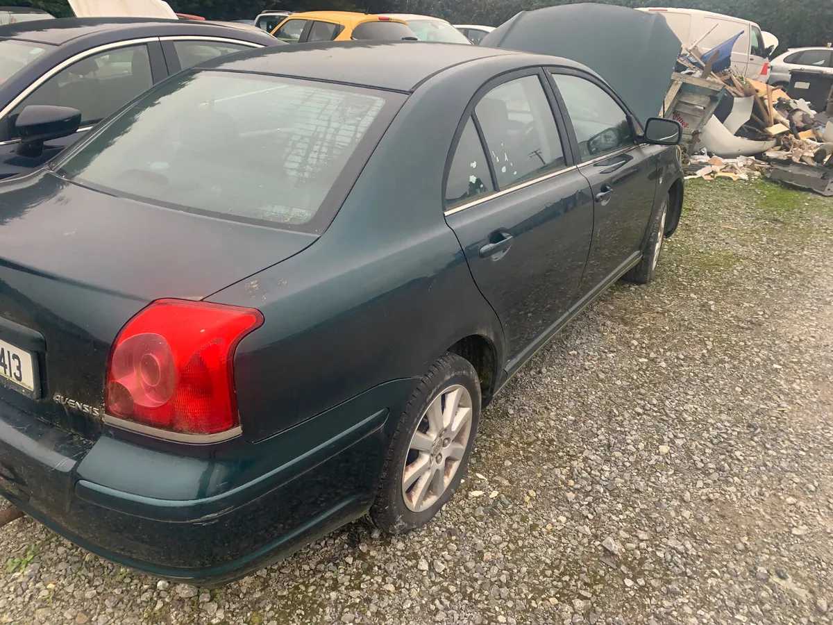 TOYOTA AVENSIS 1.6 CC - Image 3