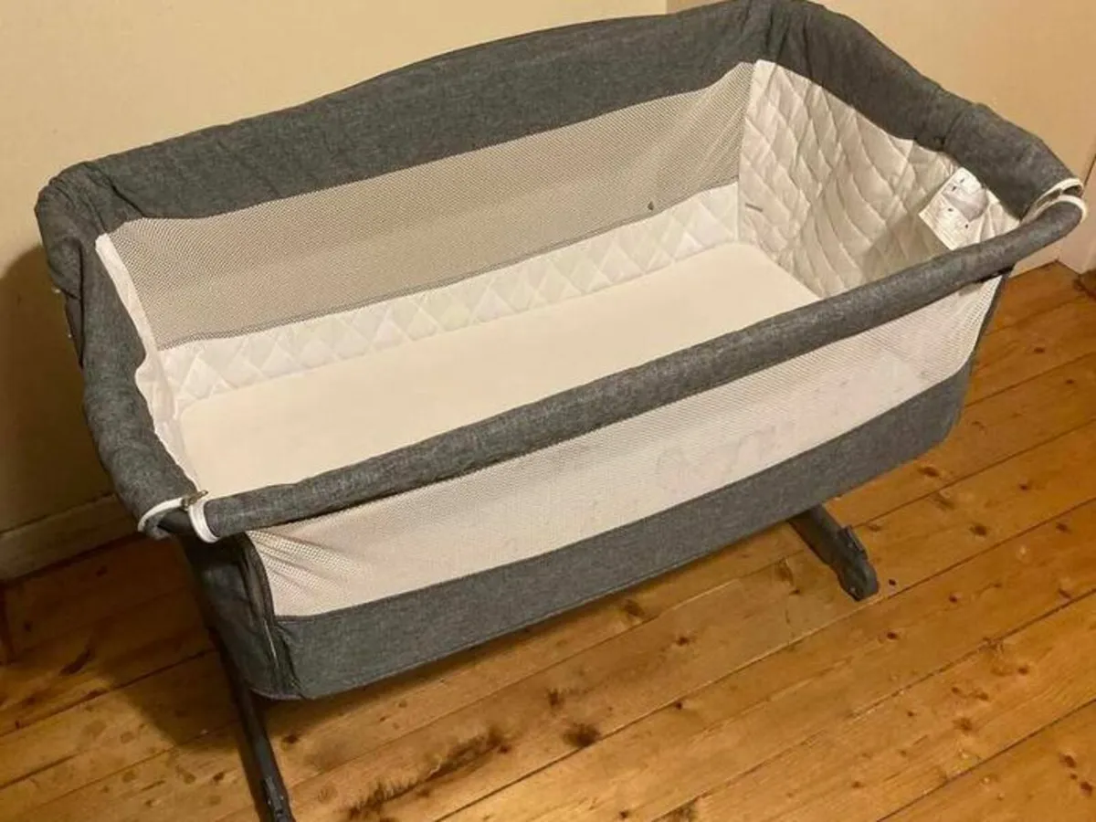 Babylo Next to Me Sleeper Crib - Image 3