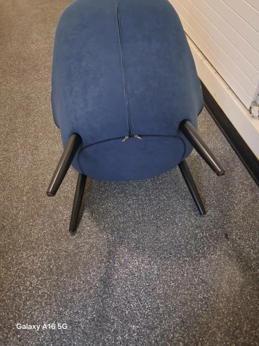 Chair - Image 4