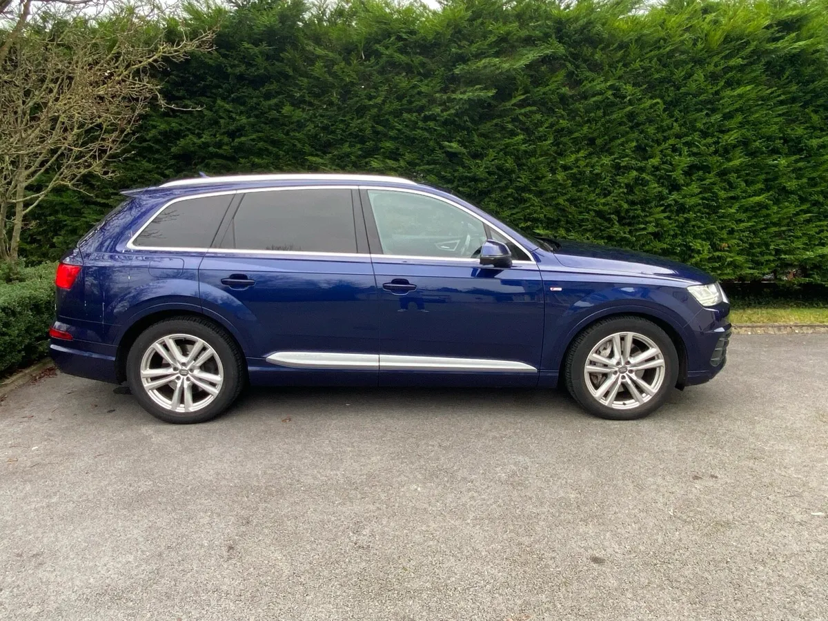 Audi Q7 S-Line Quattro 3.0TDI Auto 7 Seat - Image 3