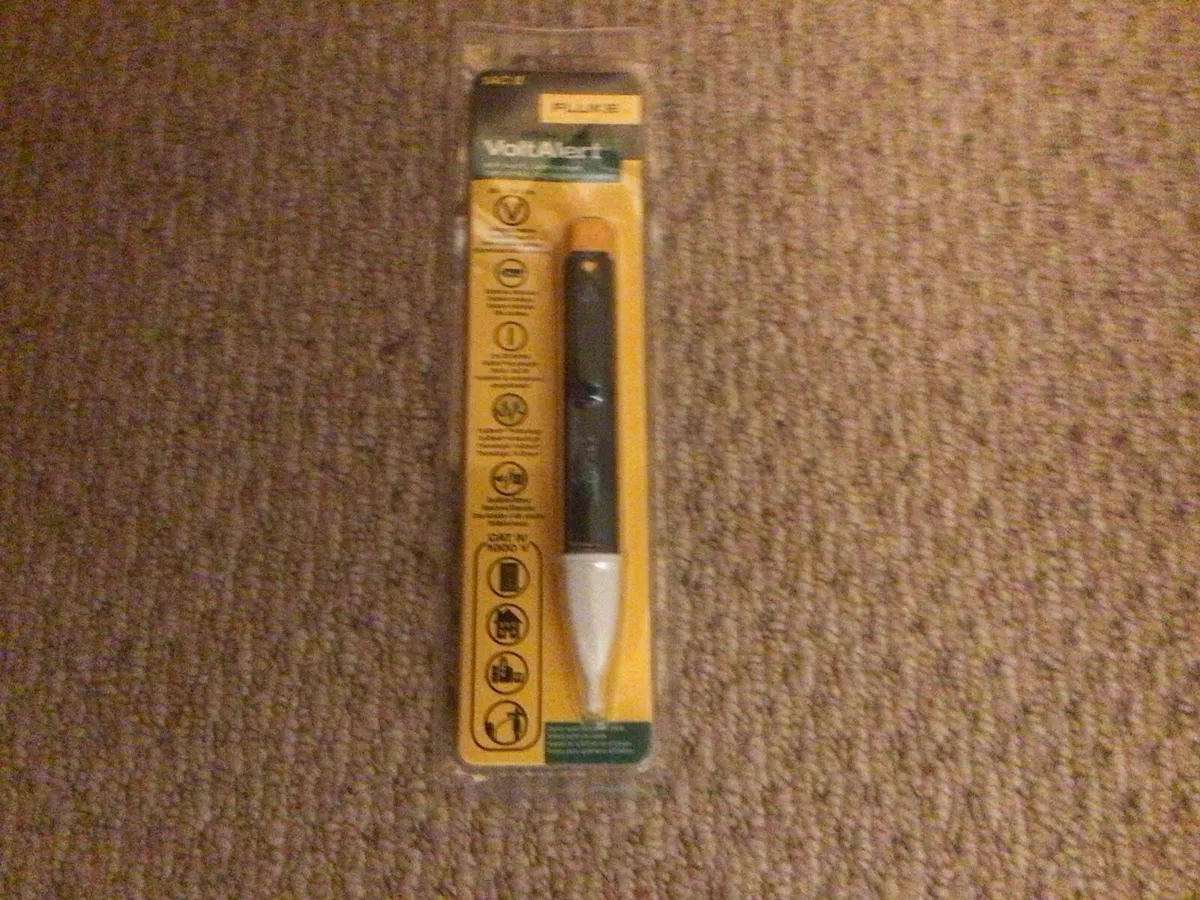 Floodlight/ - Image 3