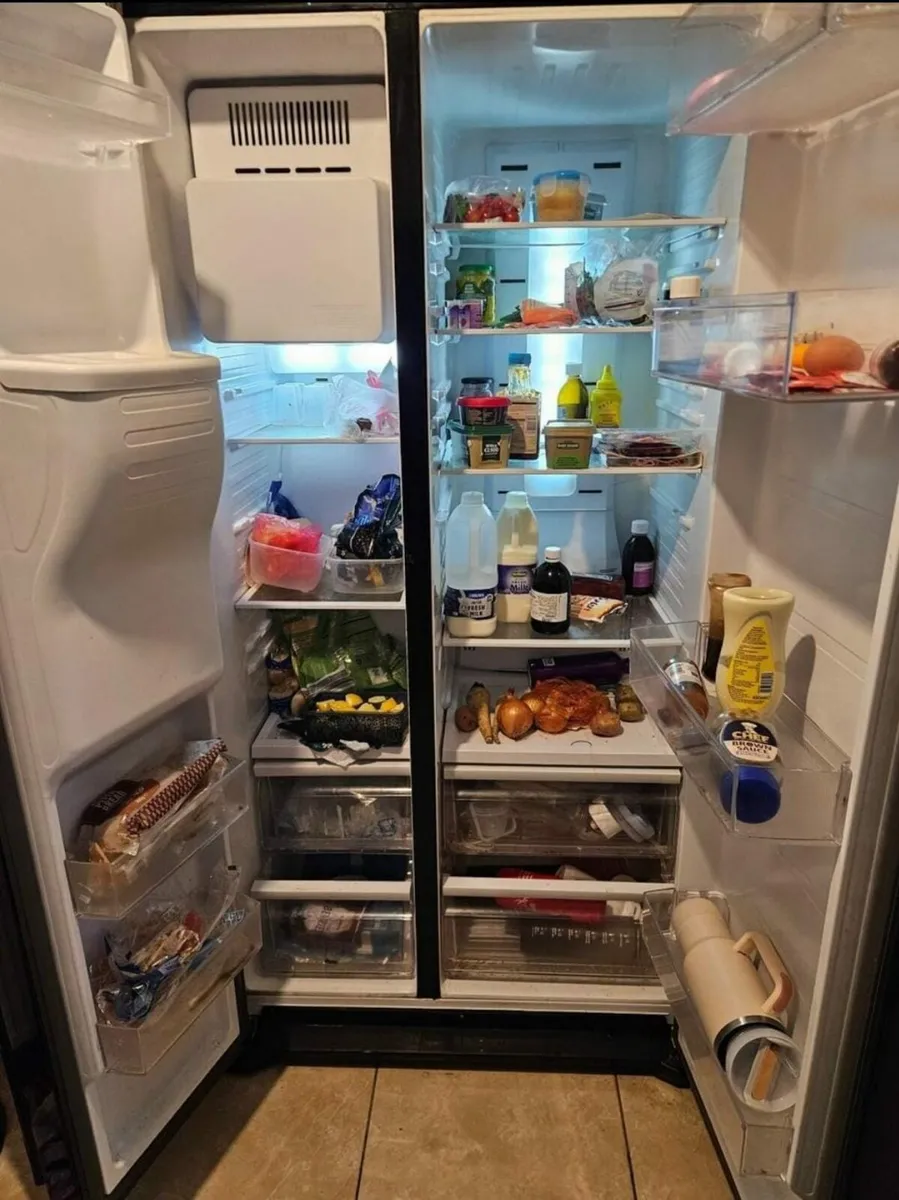 Samsung American Fridge Freezer - Image 3