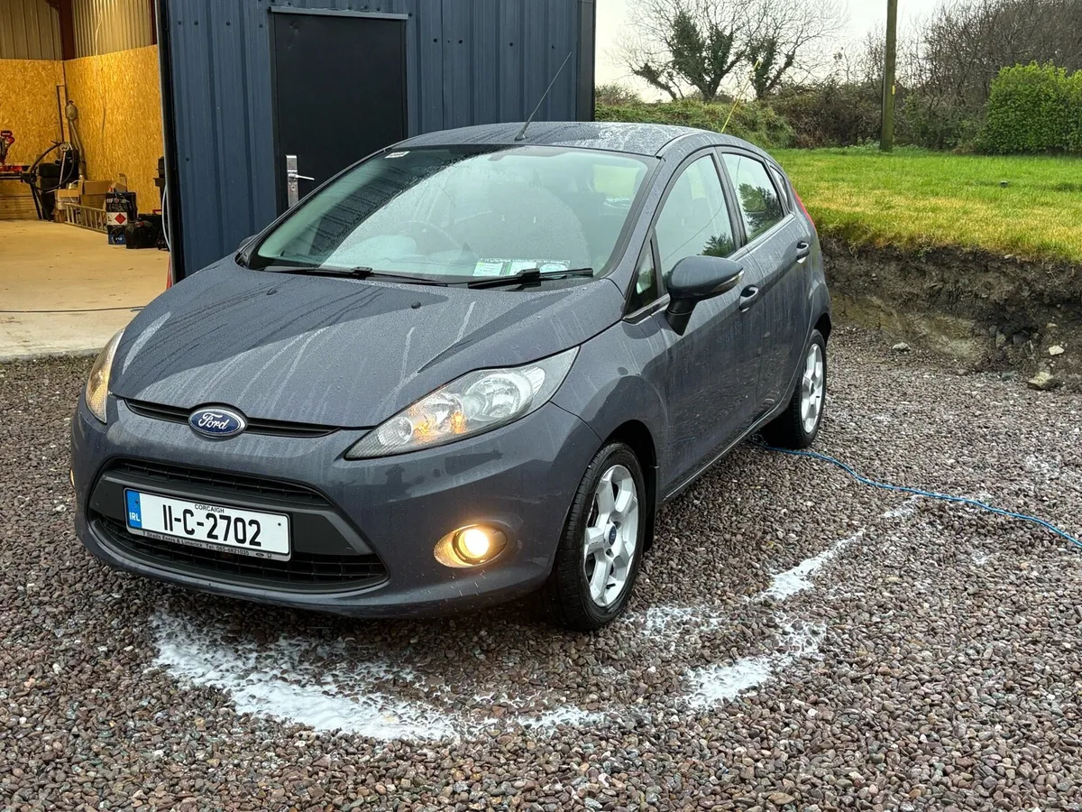 Ford fiesta - Image 2