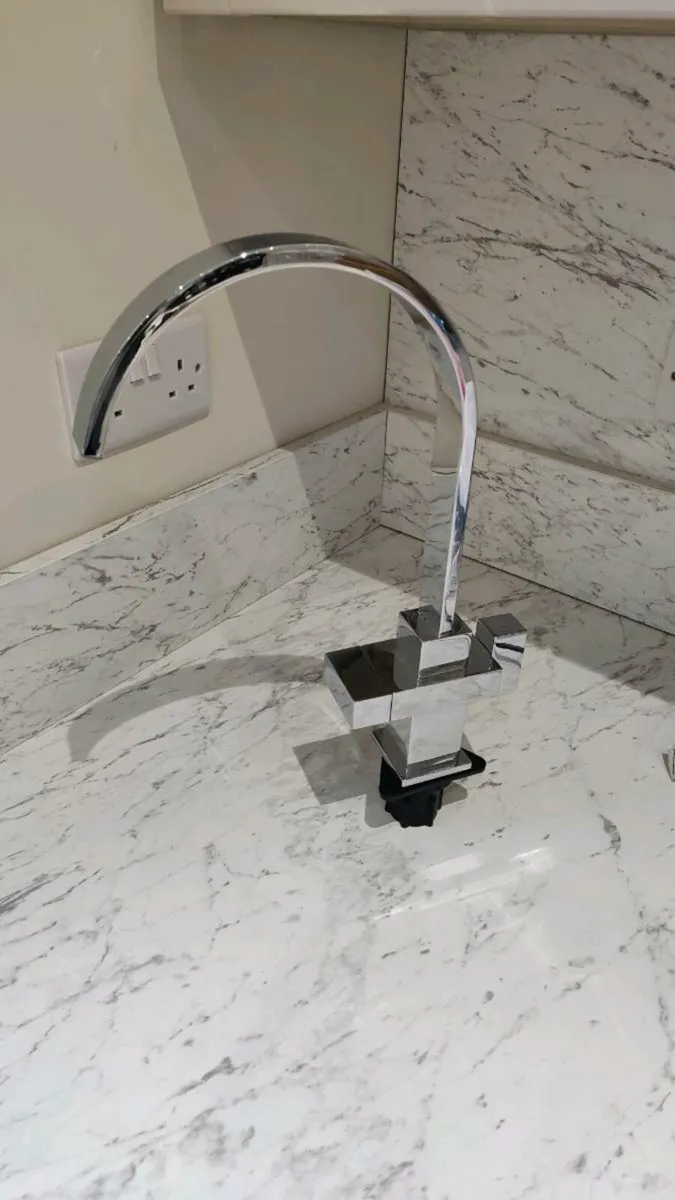 Brand New - Quarter turn cubed kitchen tap - Image 2