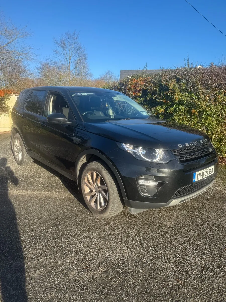 Land Rover discovery sport - Image 1