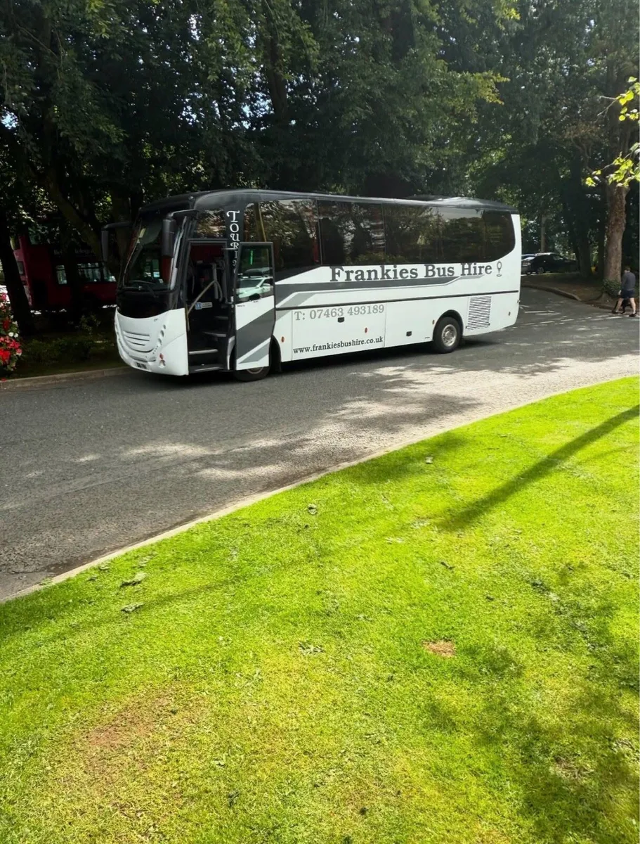 Mercedes Atego touring - Image 1