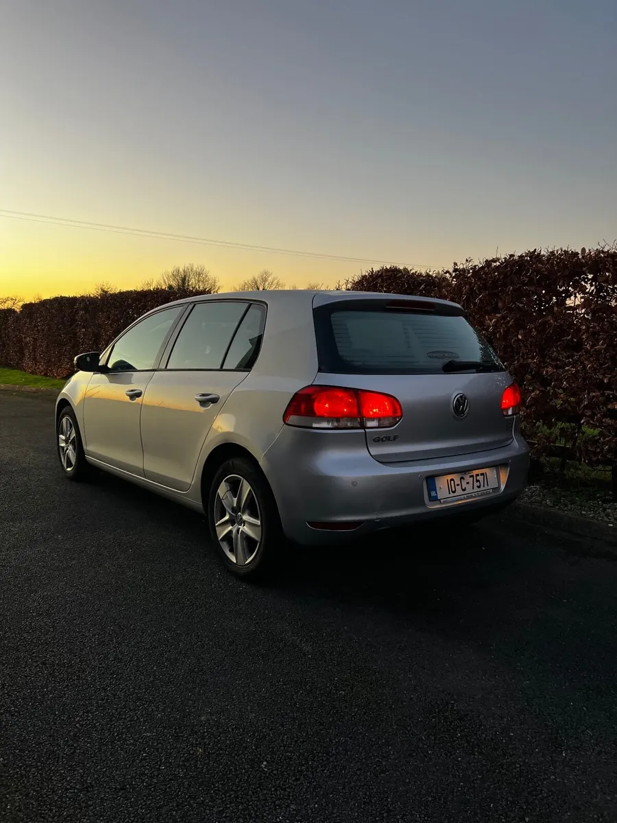 Volkswagen Golf 2010 1.6 Diesel - Image 2