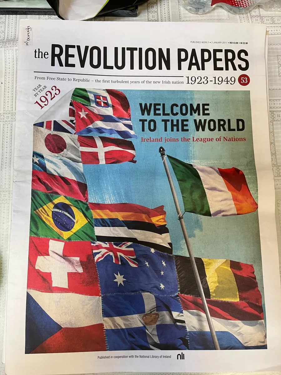 The Revolution Papers. Multiple Issues. - Image 2