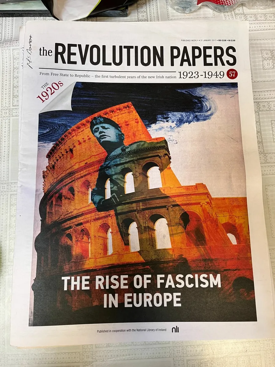 The Revolution Papers. Multiple Issues. - Image 4