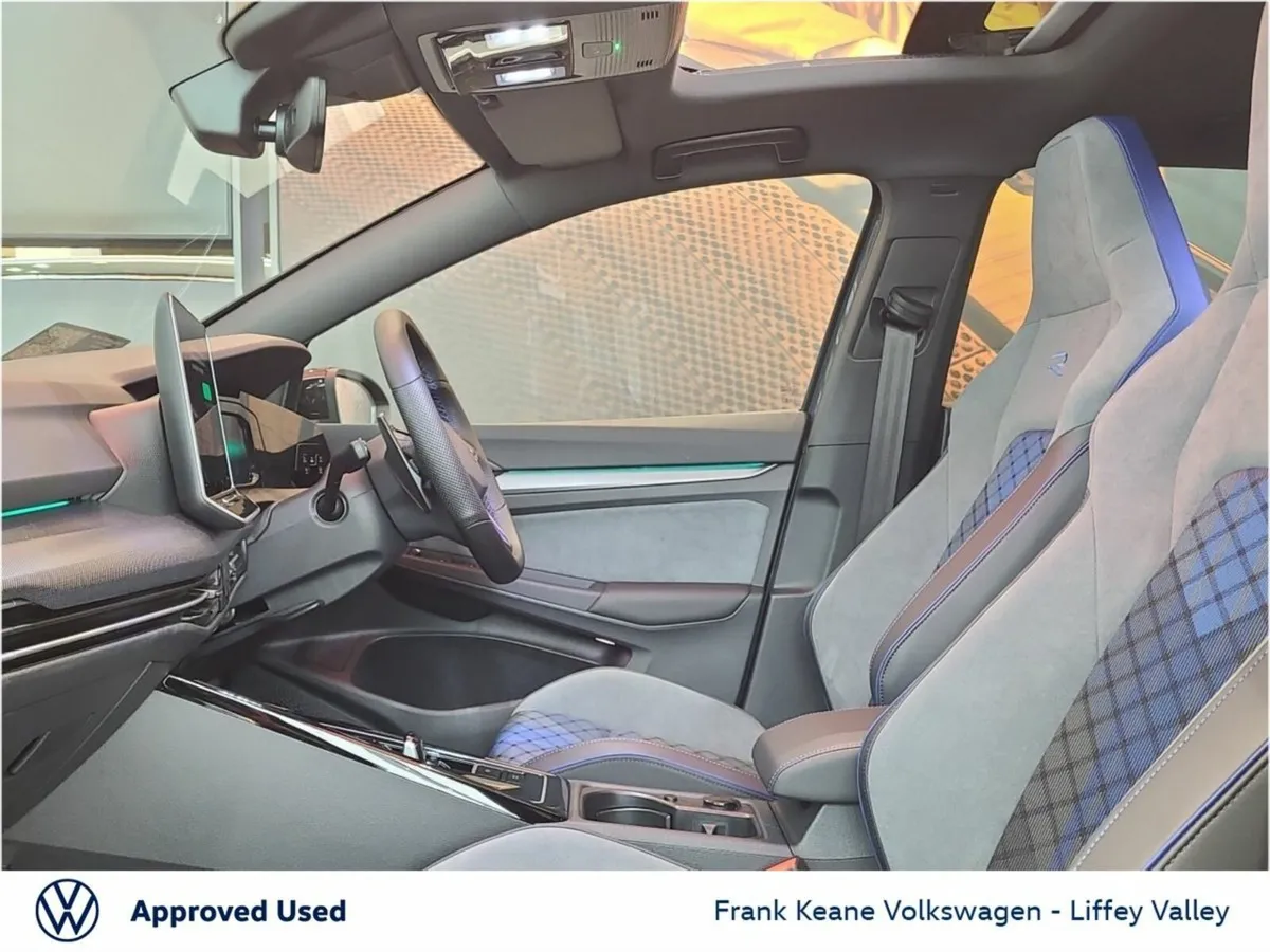 Volkswagen Golf R 2.0TSI 5DR - Image 4