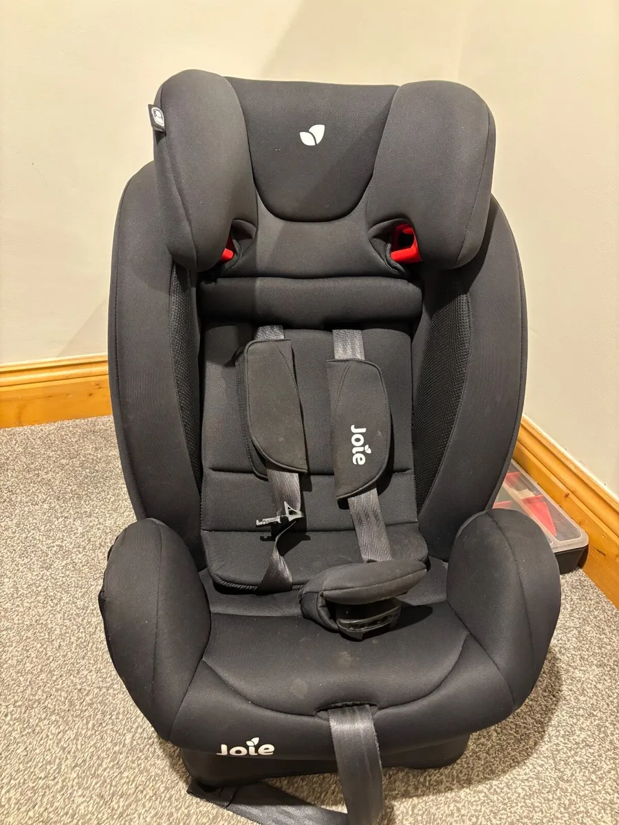 Car seat - Image 1