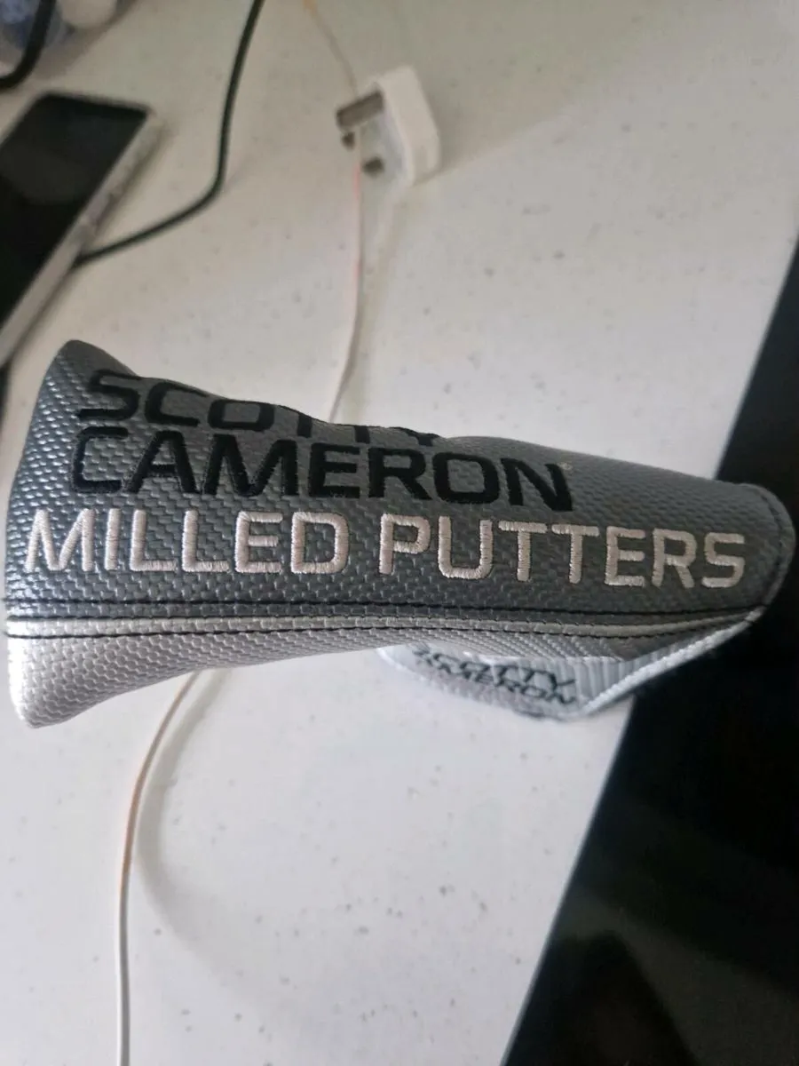 Scotty cameron putter head cover - Image 1