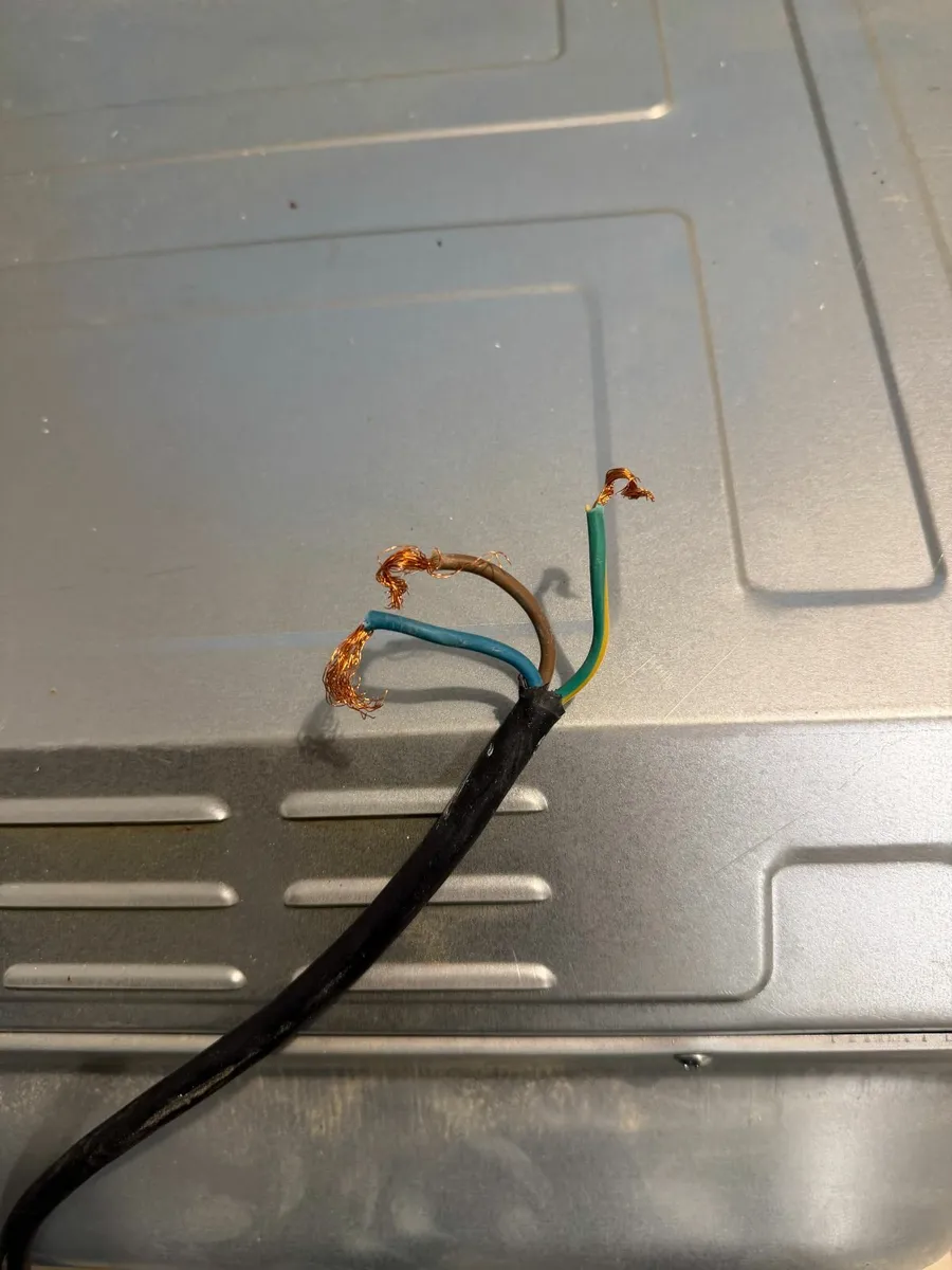 PowerPoint Single Built-In Oven - Image 2