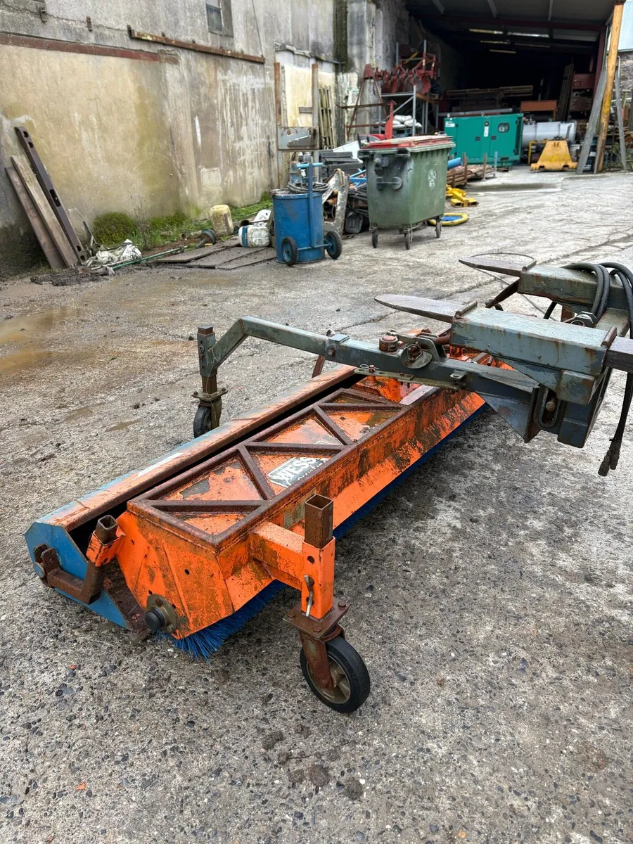 Sweeper / concrete corer - Image 1