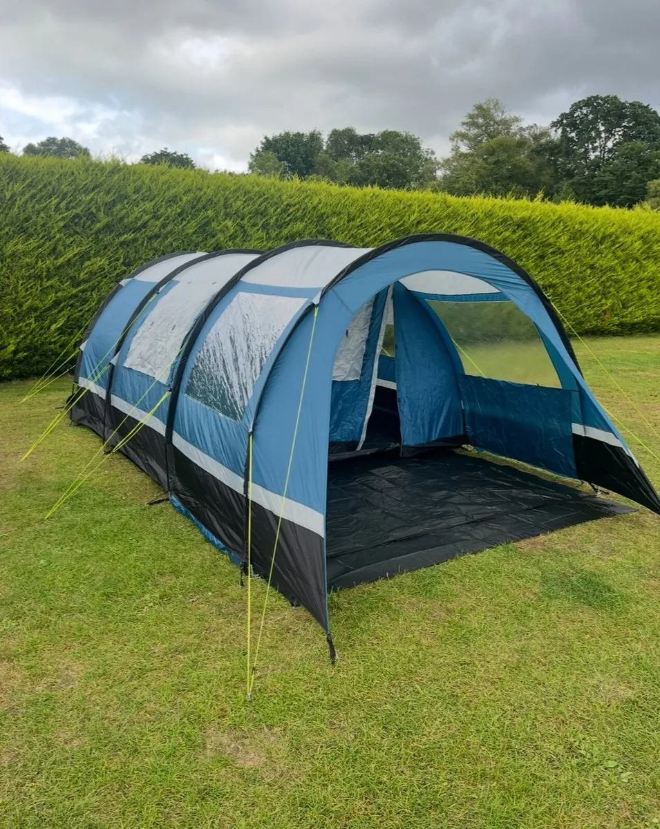 Tent and gear - Image 3