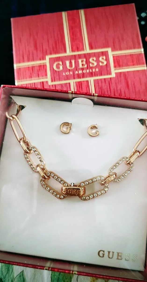 Guess necklace and earrings. - Image 3