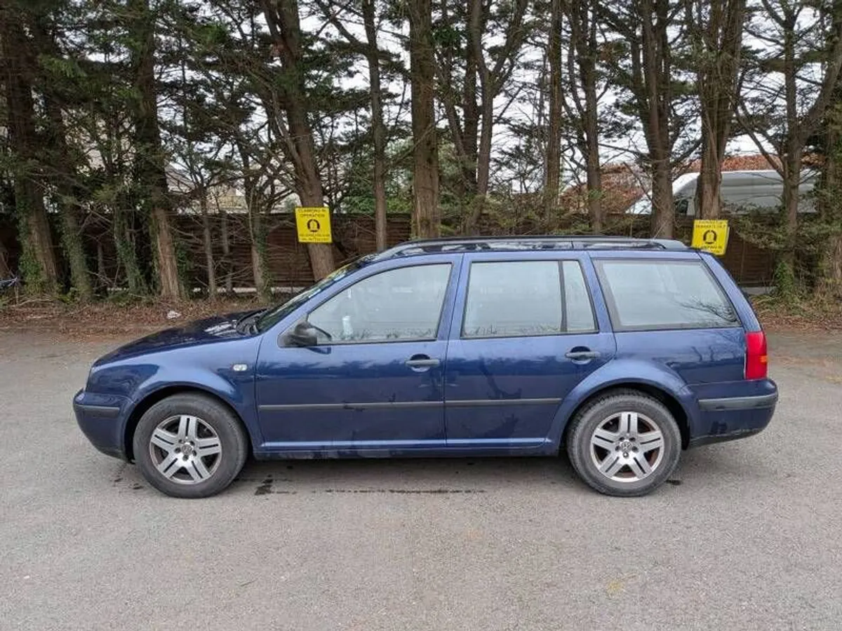 2004 Volkswagen Golf - Image 2