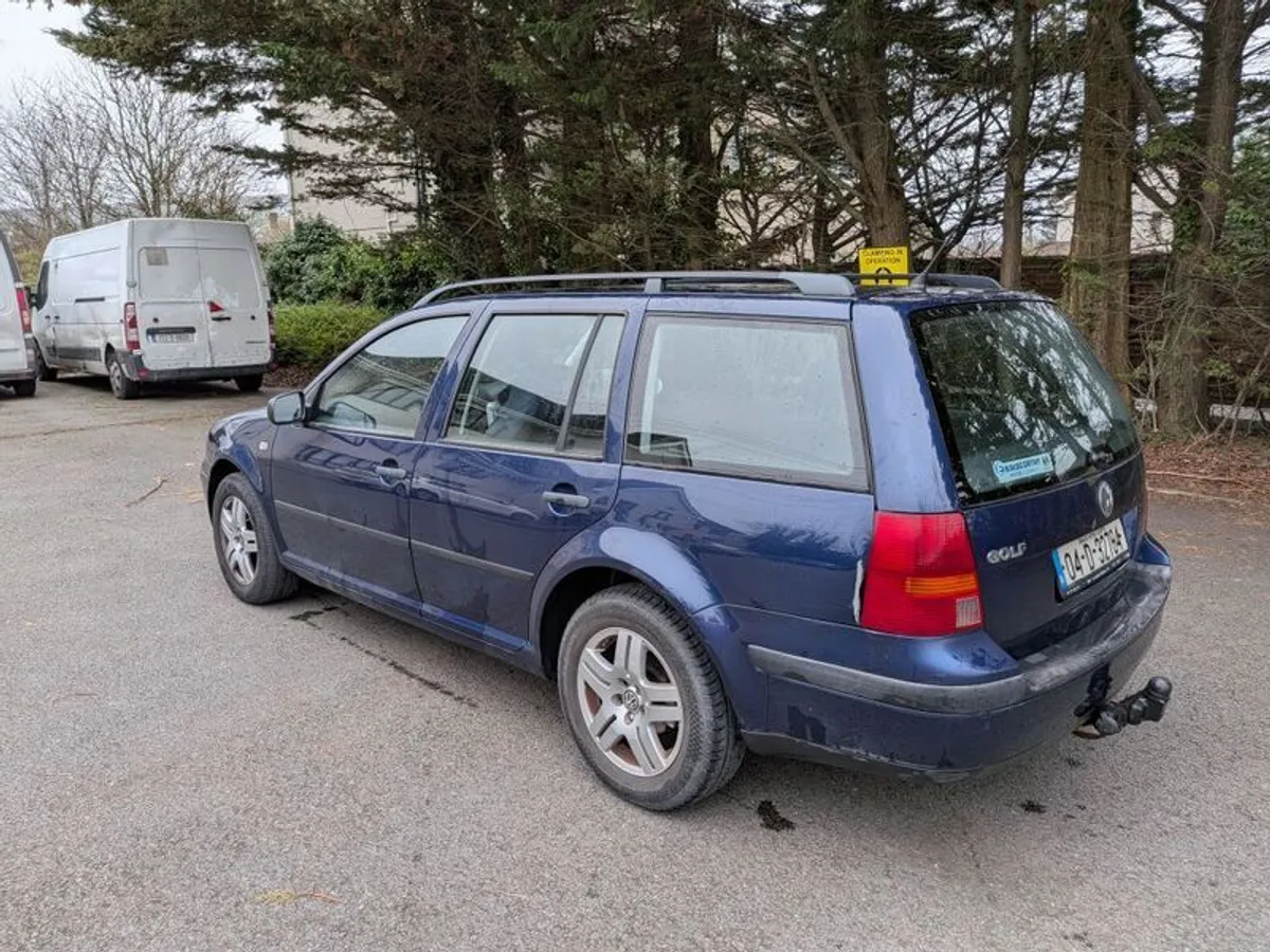 2004 Volkswagen Golf - Image 3