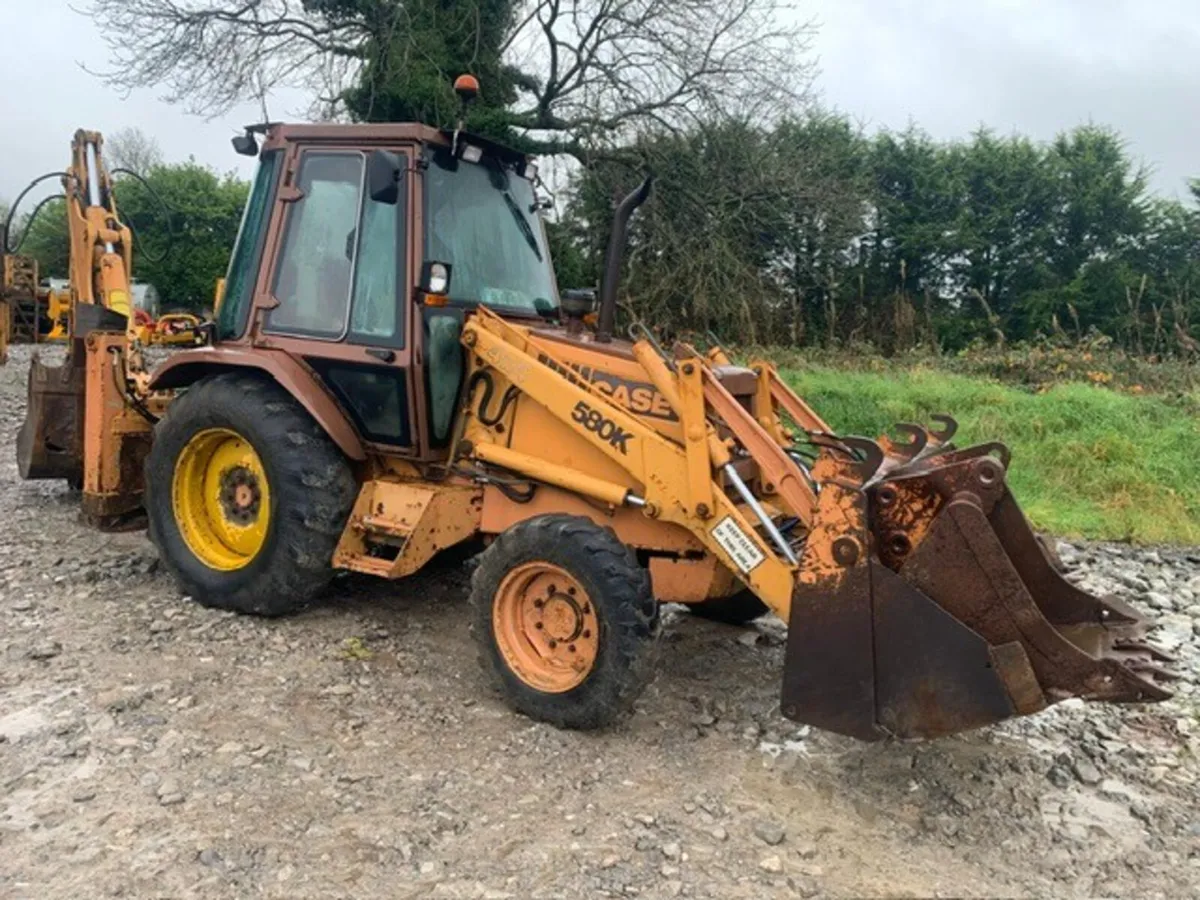 CASE 580K 4WD, C/W 4 IN 1 BUCKET + EXTENDAHOE - Image 1