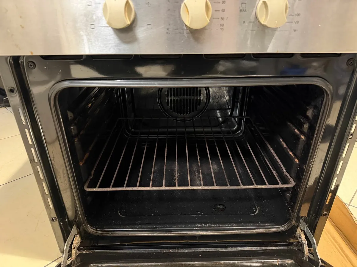 PowerPoint Single Built-In Oven - Image 4