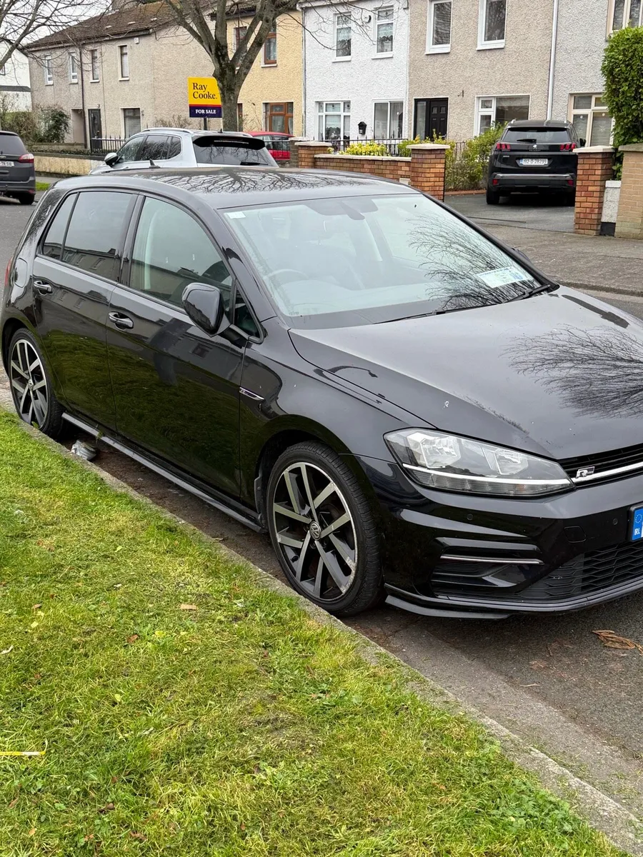 Volkswagen Golf R Line - Image 1