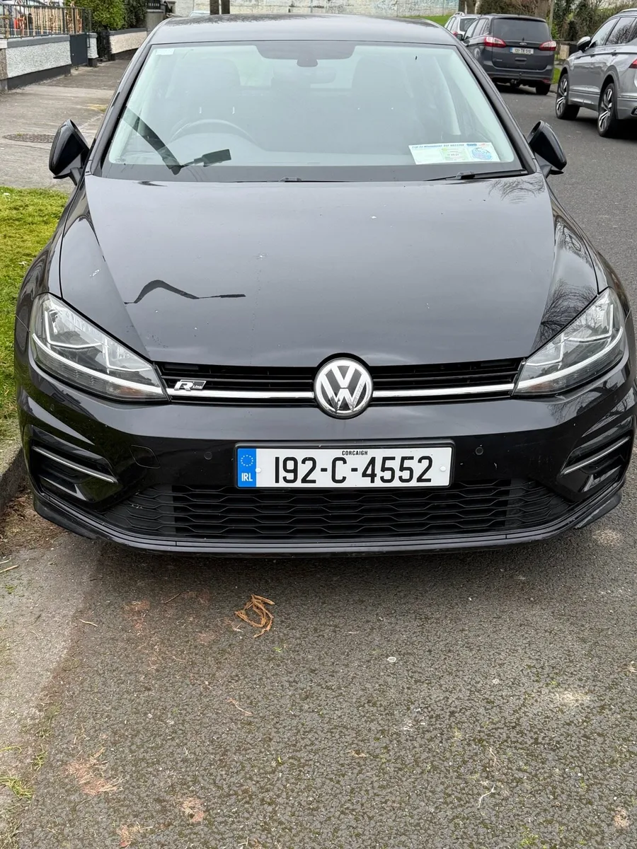 Volkswagen Golf R Line - Image 2
