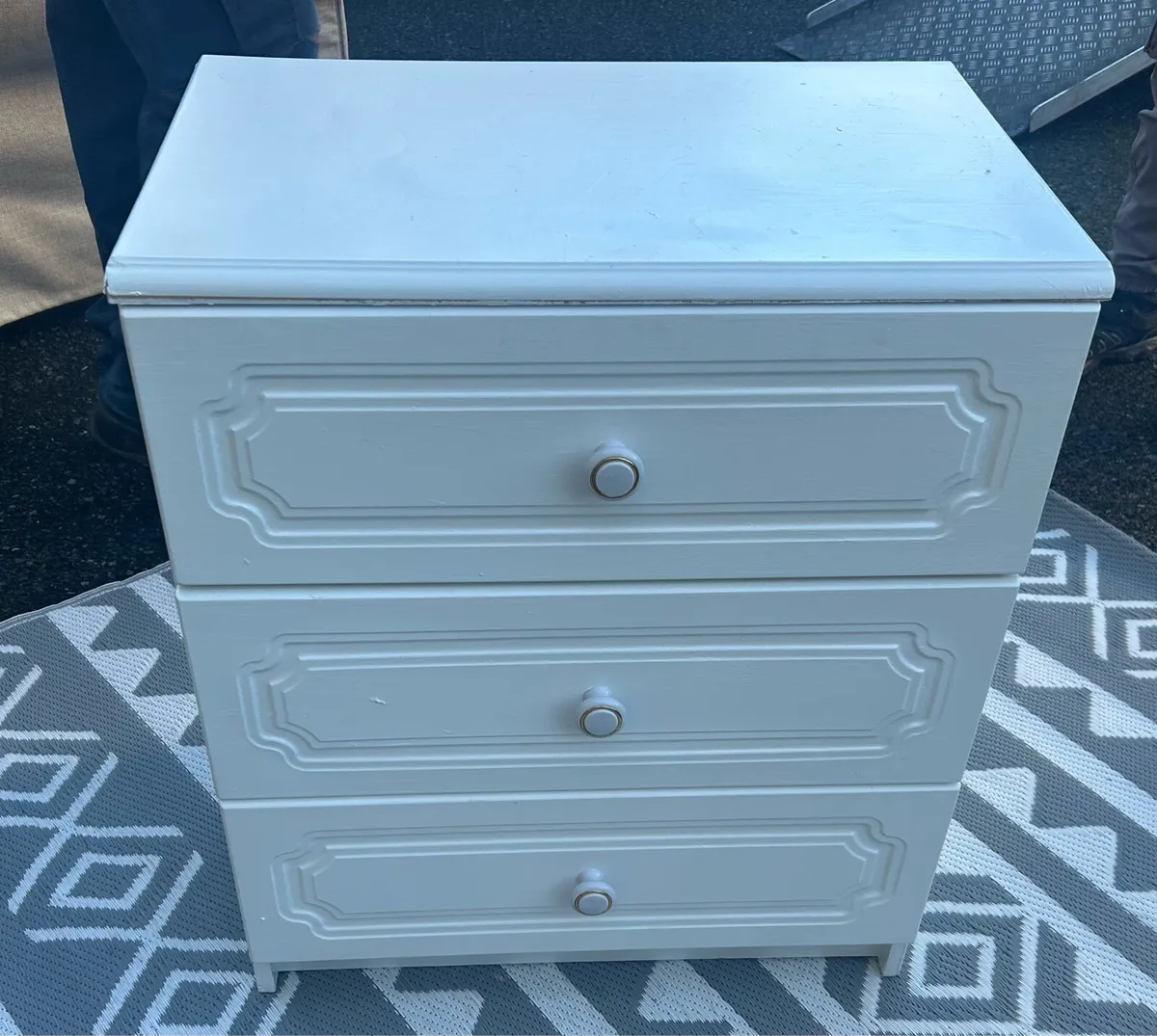 Chest of drawers - Image 1