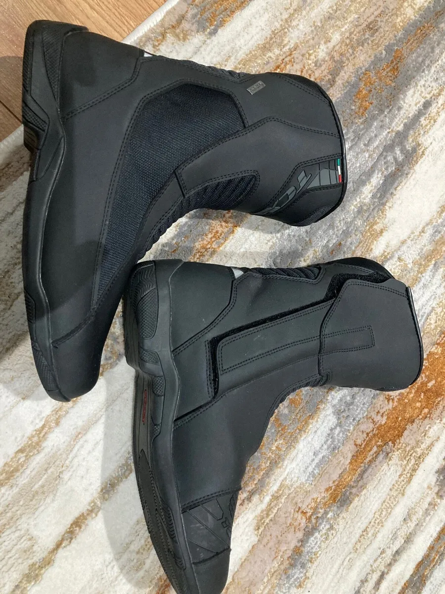 Motorcycle boots - Image 2