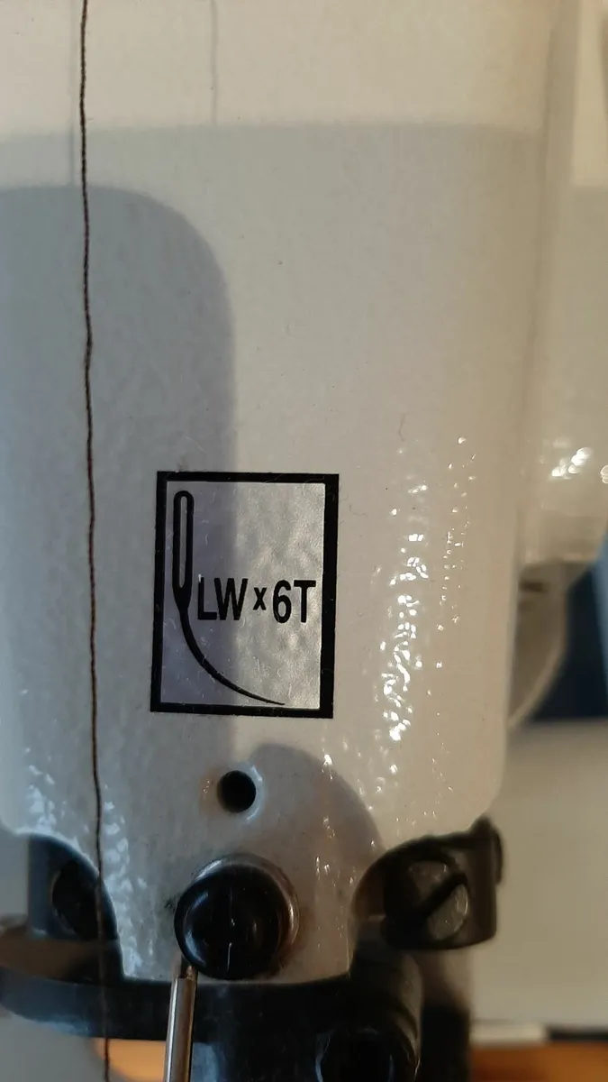 Blindstitch sewing machine - Image 4