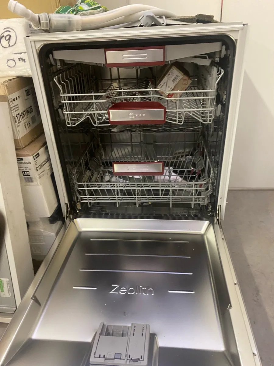 L dishwasher - Image 1