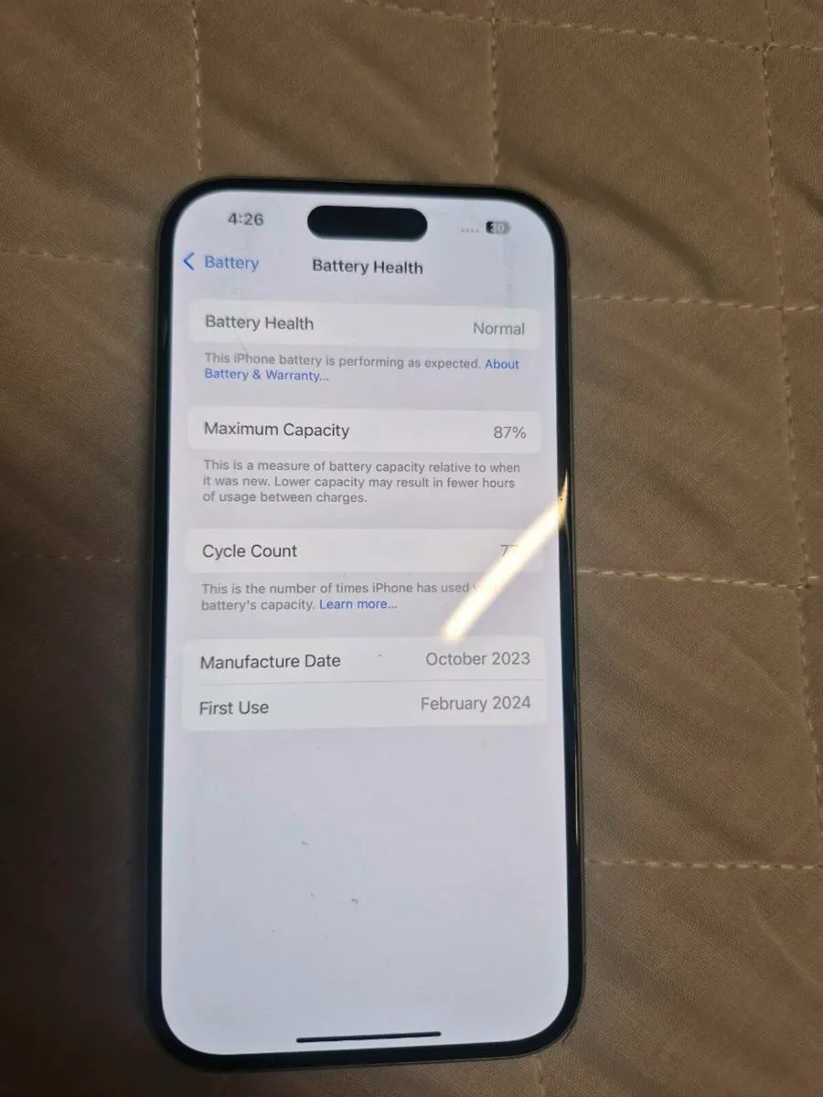 Iphone 15 unlocked like new with box an invoice - Image 3