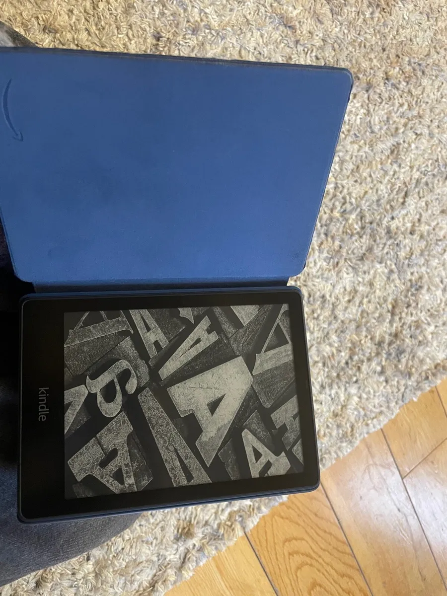 Kindle Paperwhite - SIGNATURE EDITION - Image 3