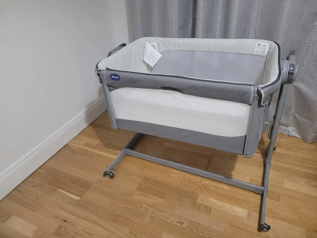 Chicco Next 2 Me Magic - Image 1