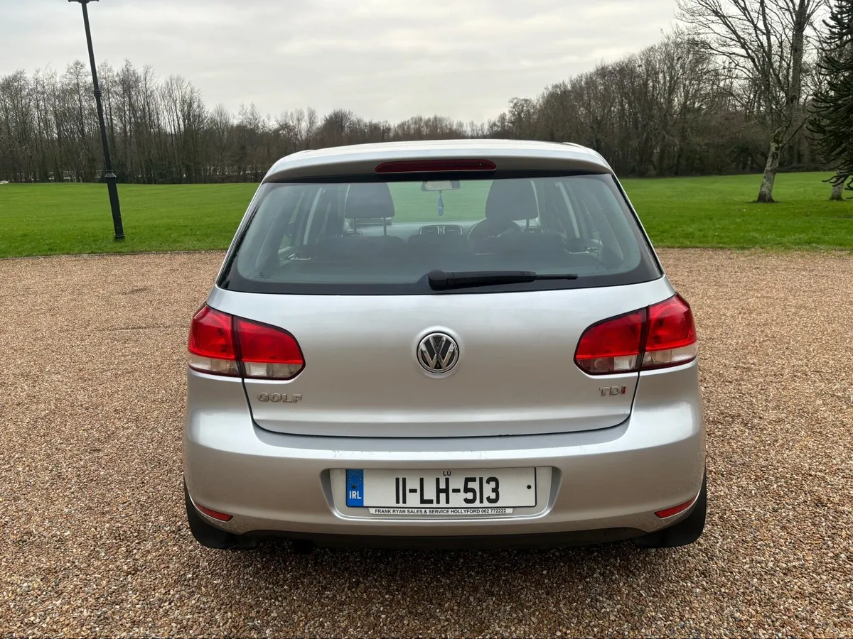2011 Volkswagen Golf 1.6 TDI 105 bhp blue motion - Image 4