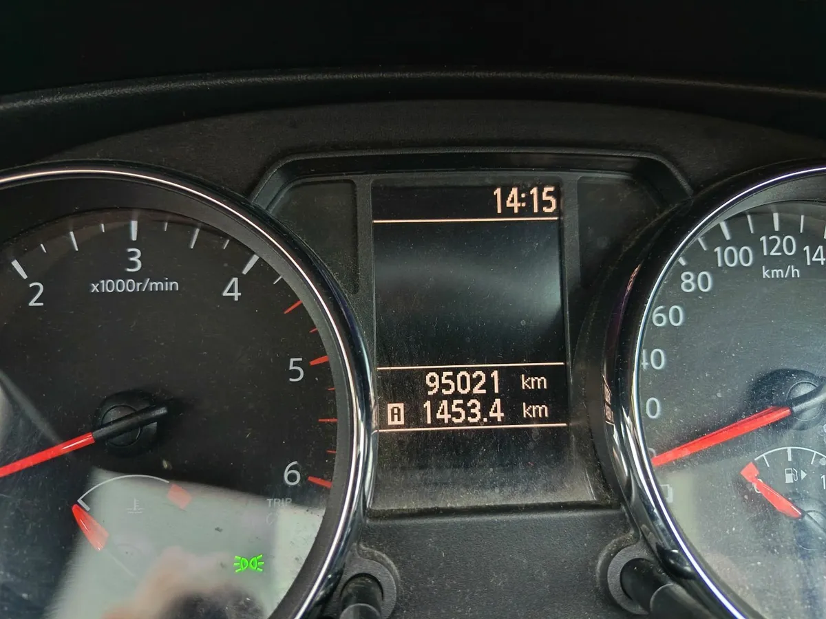 Nissan Qashqai 2012 - Image 2