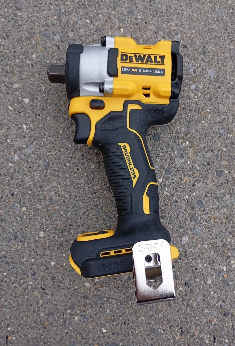 DeWalt dcf922 Impact Wrench - Image 3
