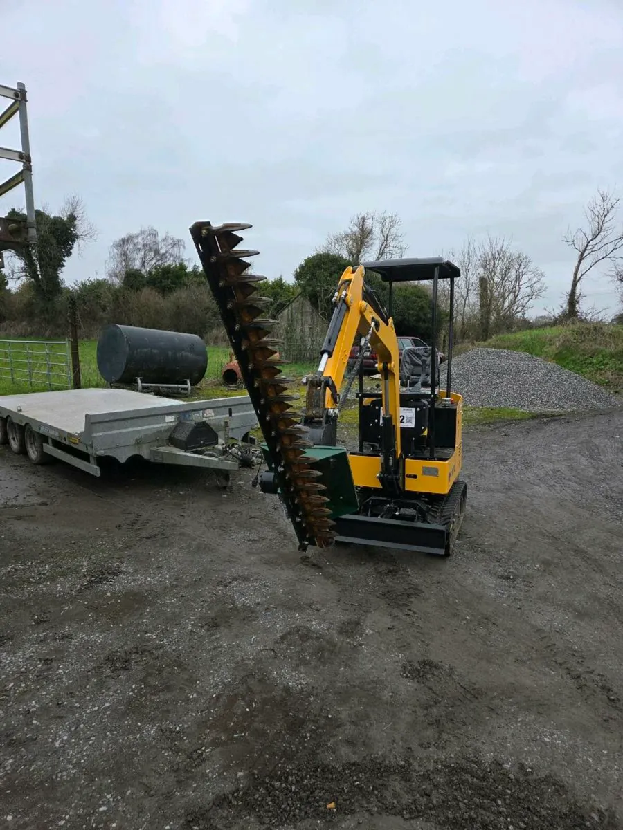 Mini digger - Image 2