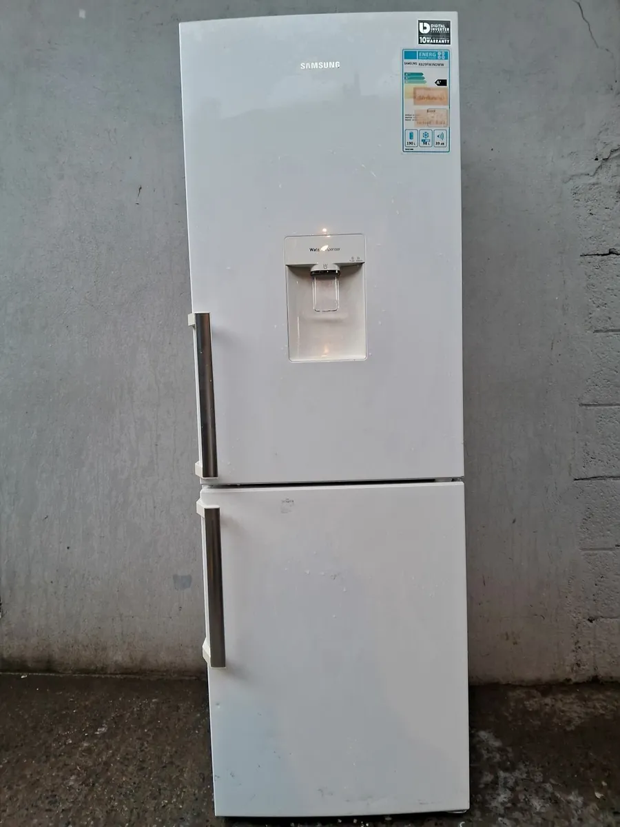 0874085106 FRIDGE AND FREEZER - Image 1