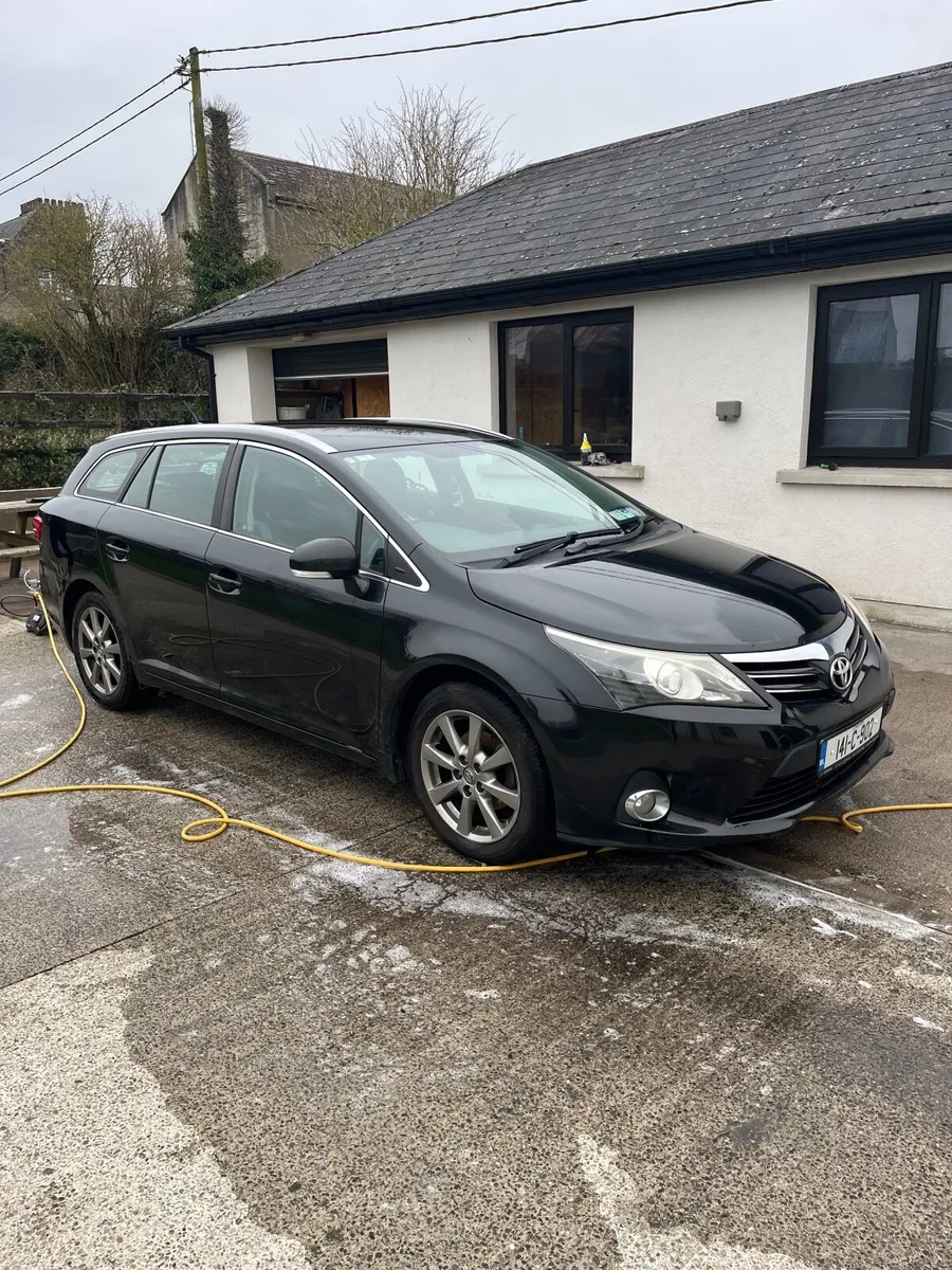 Toyota Avensis 2014 - Image 1