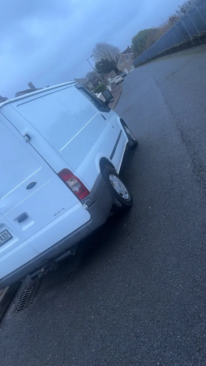 2013 ford  transit t260 - Image 2