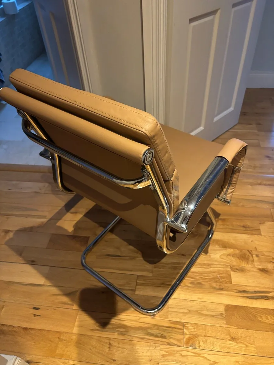 Office chair - Image 2