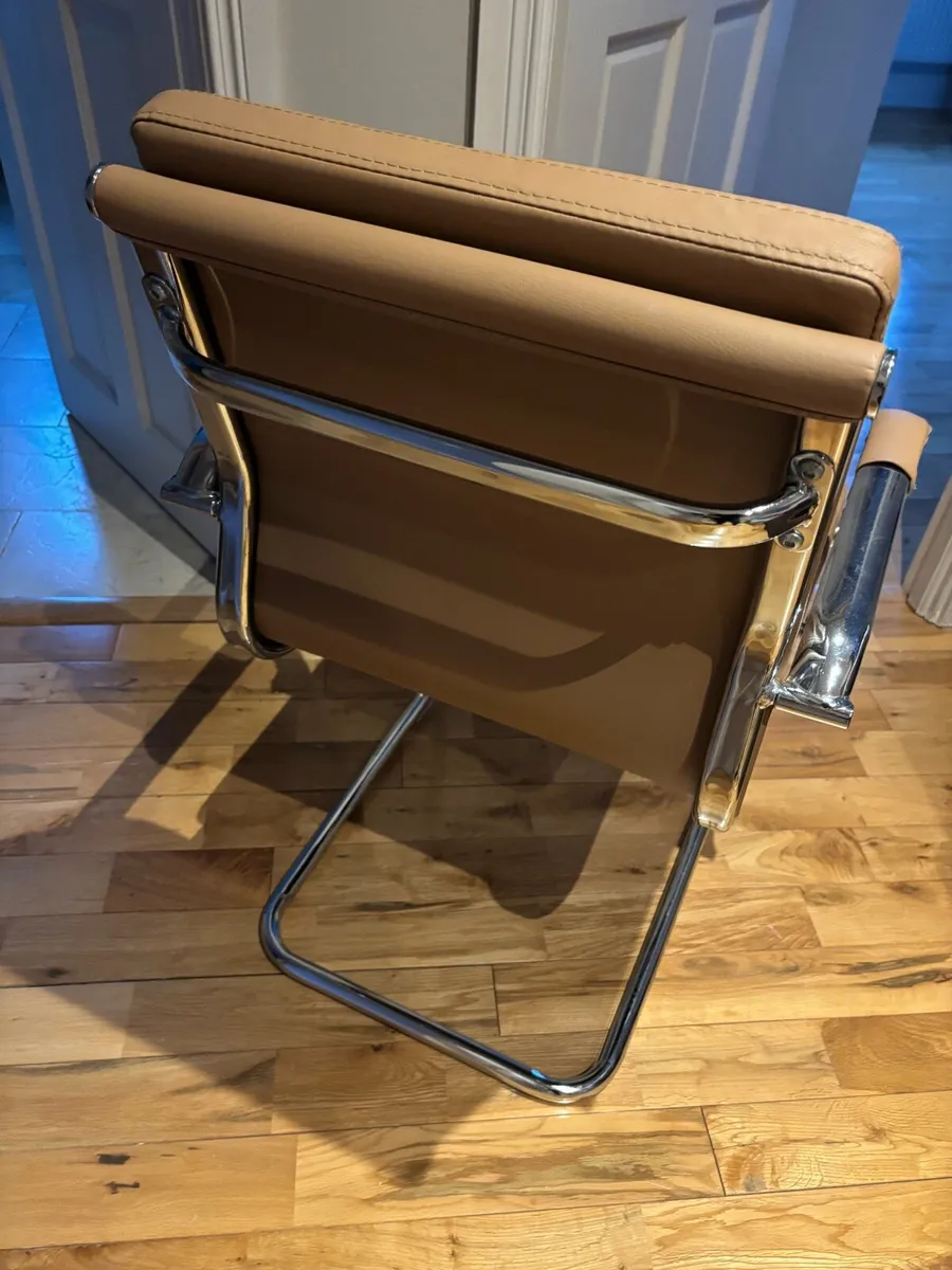 Office chair - Image 3