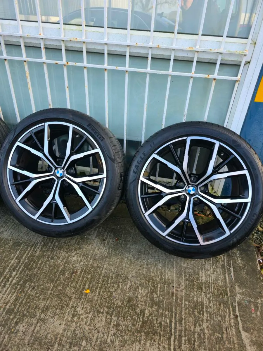 19" Genuine BMW G30 845M Staggered Clean - Image 4
